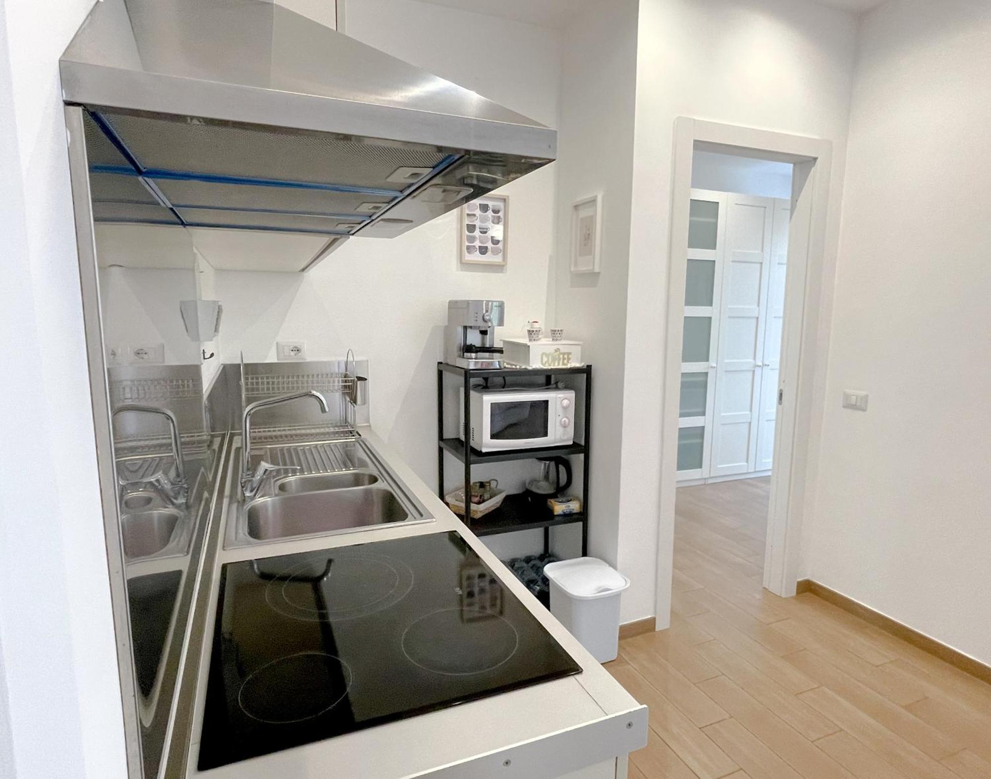 The Shabby House - Charming Seaside Retreat In Central Anzio, Steps From Beach And Train Station Extérieur photo